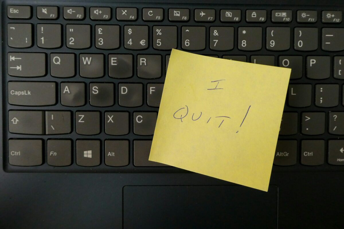 How to Resign Without Burning a Bridge (Most People Get This Wrong)